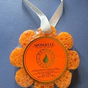 NWT Spongelle lily of the valley scrubber